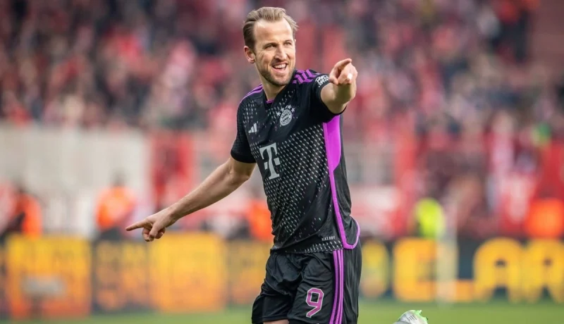 Chân sút người Anh sẽ trở thành huyền thoại tại Bayern Munich