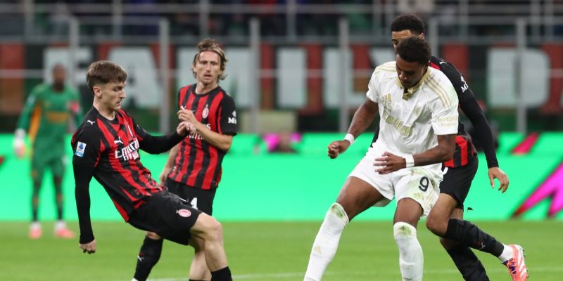 Pisa vs AC Milan là cuộc đối đầu không cân sức